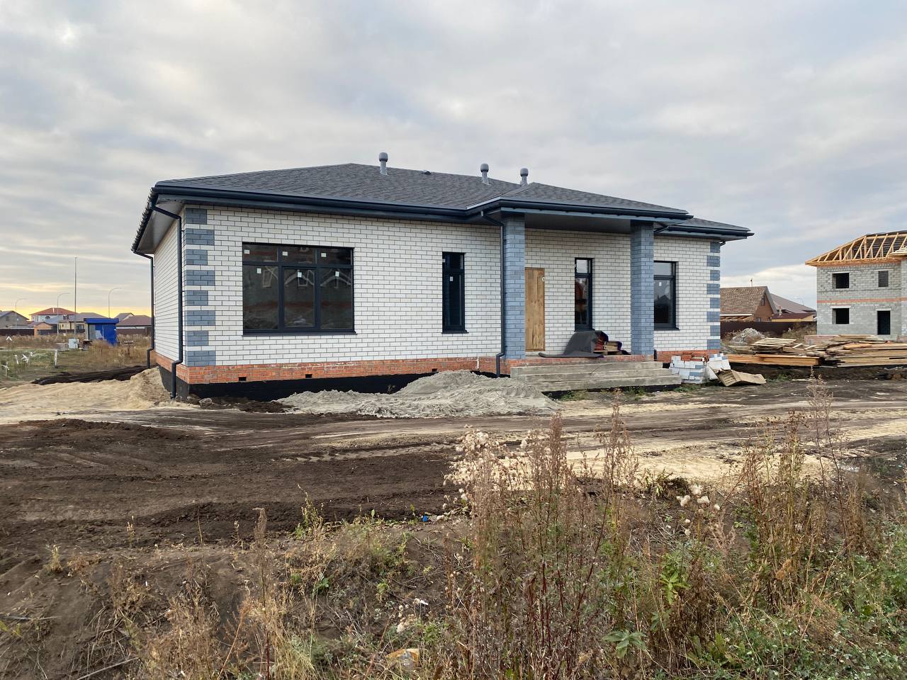 Строительство дома из кирпича